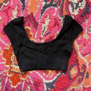 Black Super Cropped Short Sleeve